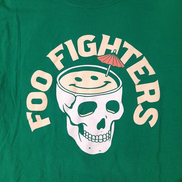 Foo Fighter Skull cocktail tshirt size medium green Dave Grohl FF band tee shirt - Picture 2 of 6